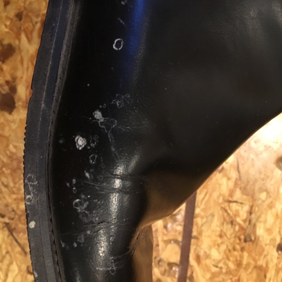 Boots - Picture 6 of 7